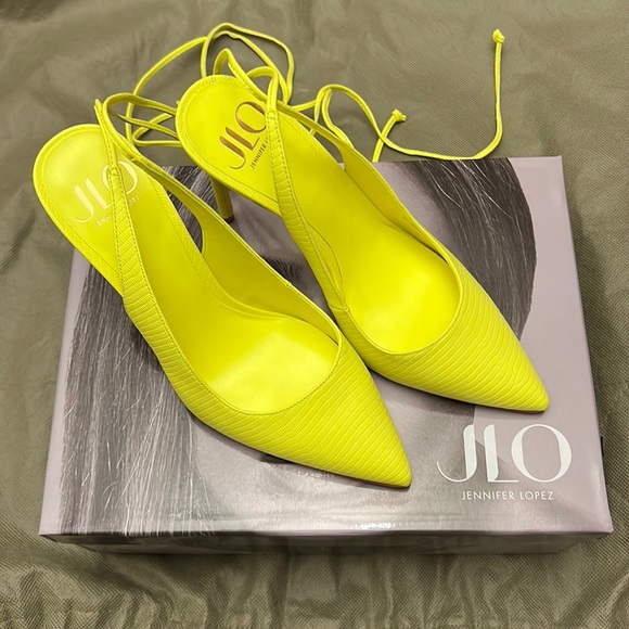 Jennifer Lopez Shoes - Jlo Jennifer Lopez 7 1/2 citron Florella